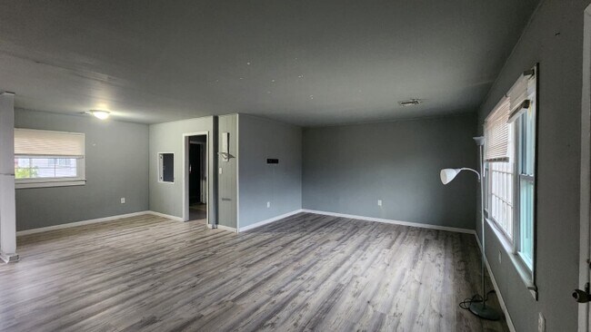 Photo - 20 Sussex Dr