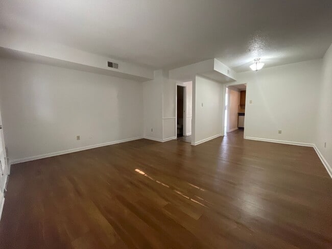 Photo - Chapel Hill Rd Townhomes Unit 2286 Chapel Hill Rd