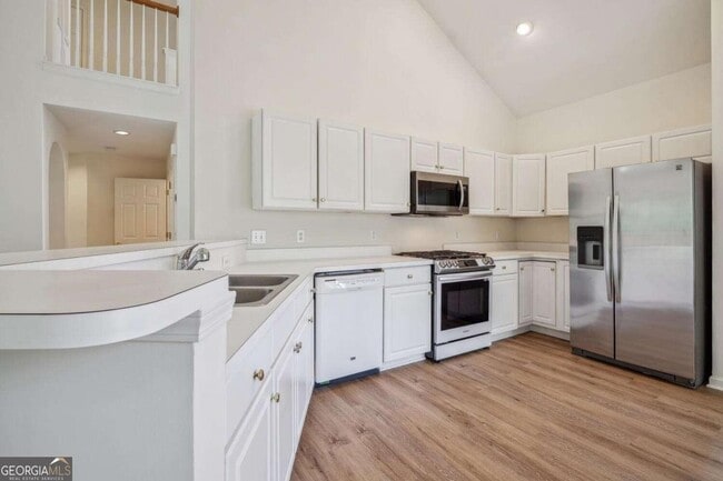 Photo - 1118 Sadlers Close