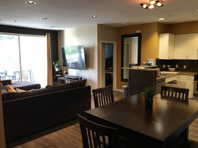 Dining Room - 1801 E Katella Ave Unit 3034