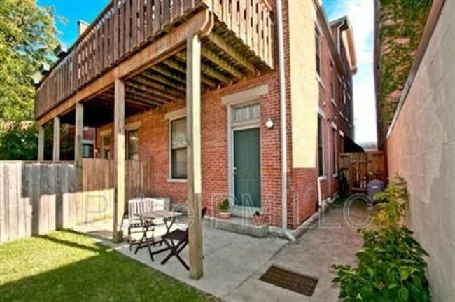 Photo - 112 E 5th St