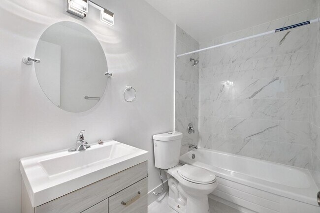 Photo - Lindsay Apartments and Townhouses