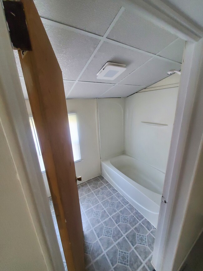 Photo - 612 4th Ave Unit 612 4th ave 1st floor