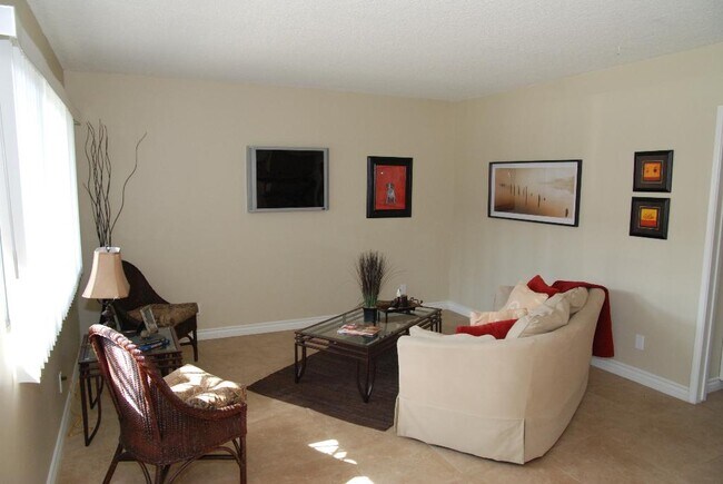 Photo - The Walnut Avenue Apartments