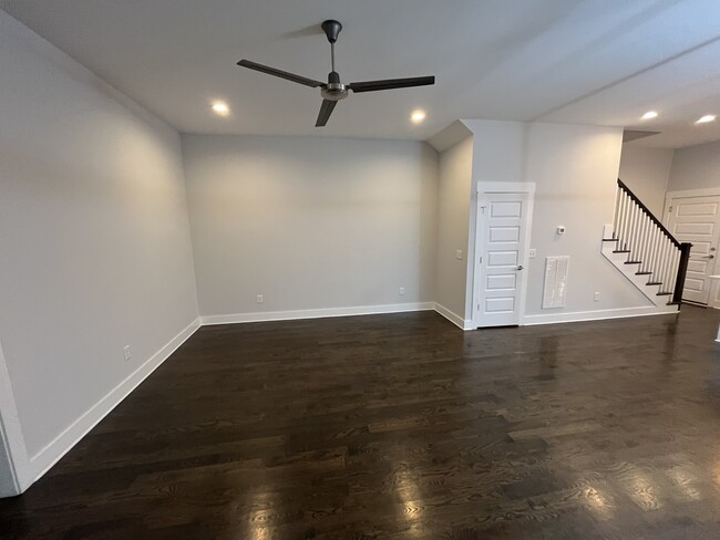 Photo - 413 35th Ave N