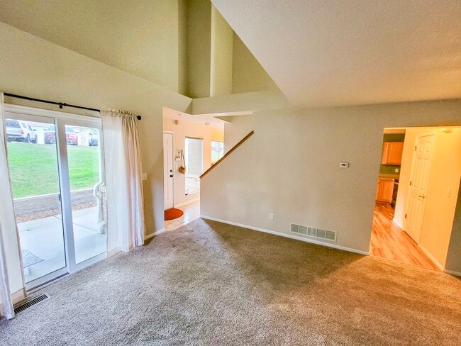 Photo - 1601 Great Western Dr