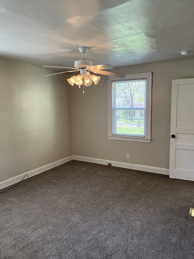 Photo - "Charming 3-Bed Home on Flamingo Drive – Perfect Nashville Living!"
Large Yard! Lawncare is Inclu...