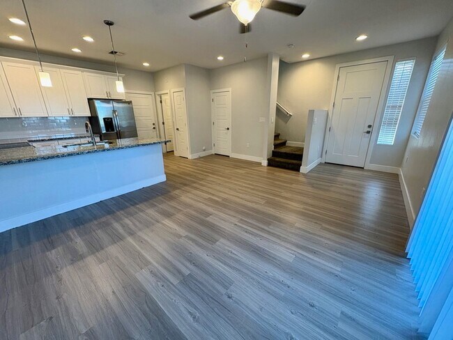 Photo - 7531 E Billings St