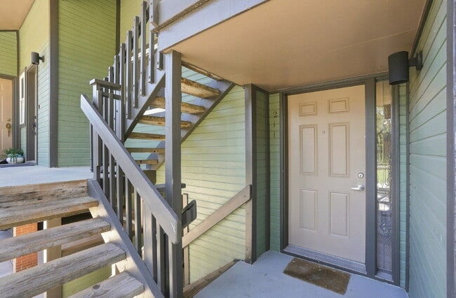Photo - $2,340.95, 2 Bed 2 Bath Condo in Boulder with In Unit Laundry! Unit #211