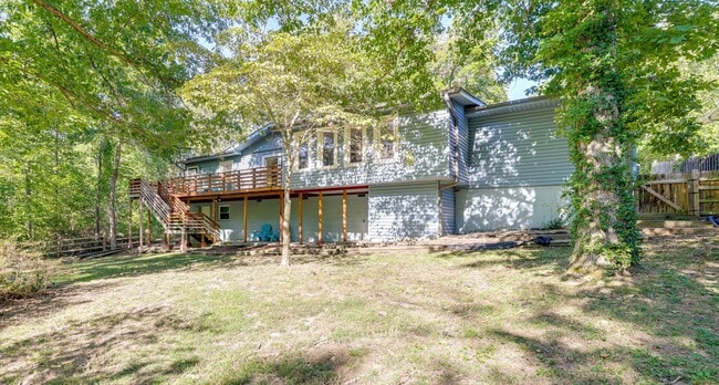 11 Adams Ln