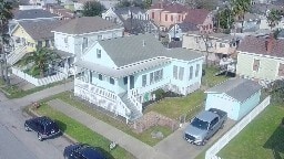 Building Photo - 614 13th St