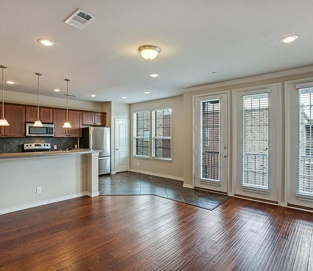 Photo - 950 Henderson St Unit ID620114