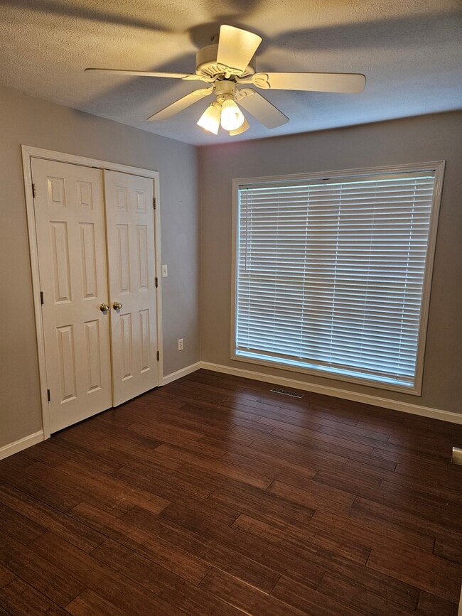 Photo - 70 Strawberry Cir