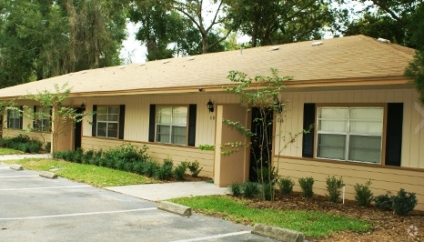 Building Photo - Cypress Villas Rental