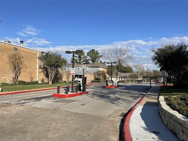 Photo - 11002 Hammerly Blvd Condo Unit 32