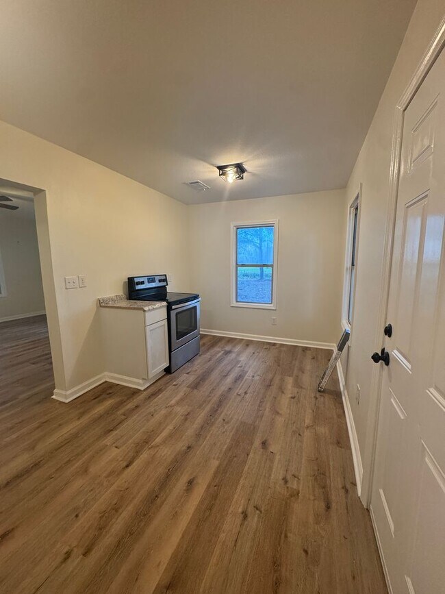 Photo - 3 Bed / 1 Bath between Jonesboro and Lake City