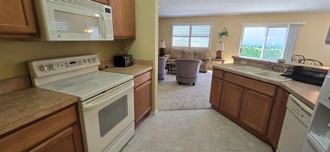 3489 Cambria Cir