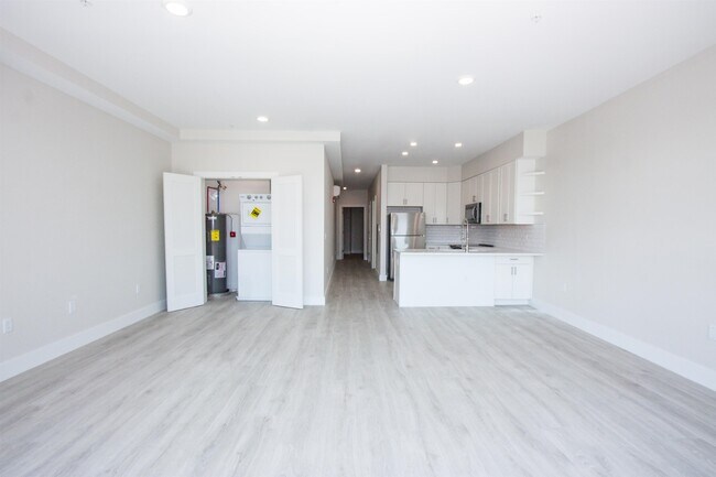 Photo - 141 Newark Ave Unit 4-S