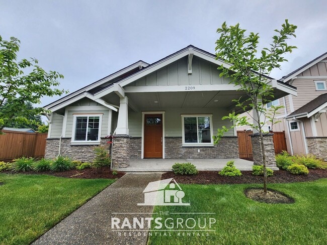 Building Photo - Single-Story 1,915 sq. ft. Home with 2-Car...