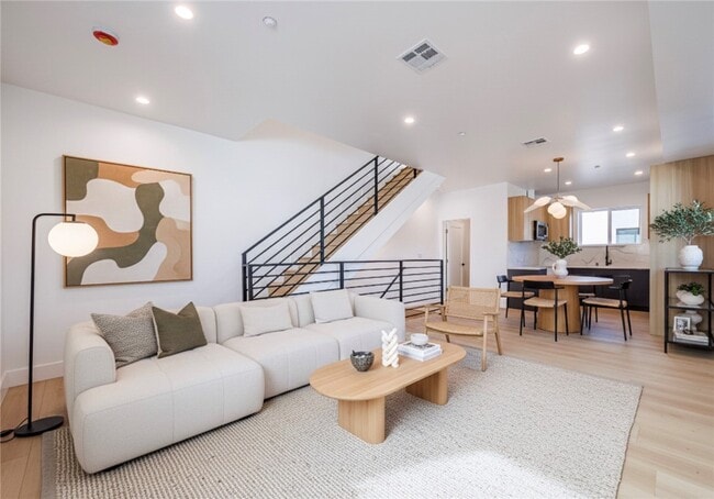 Photo - 5209 20th St