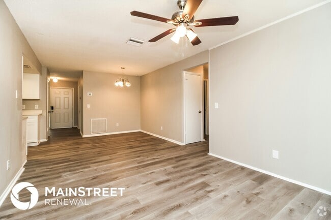 Building Photo - 353 E Orange St Rental