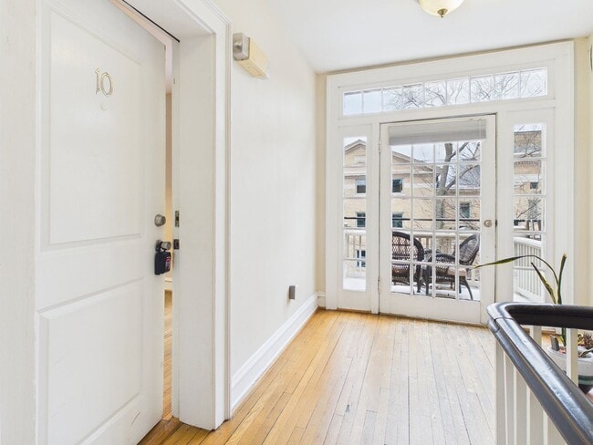 Photo - 2710 Stuart Ave Unidad 10