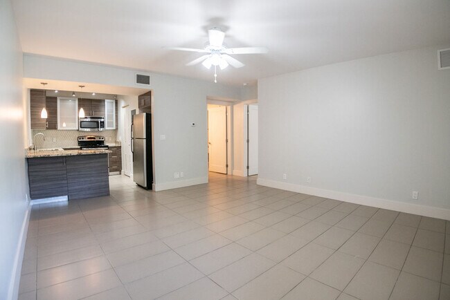 Photo - 64 Isle of Venice Dr Unit 26