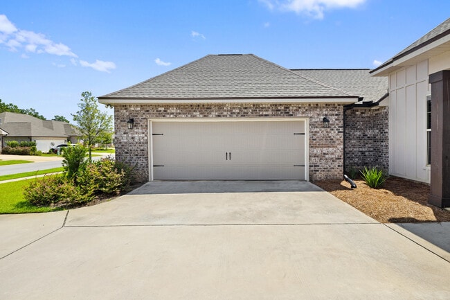 Photo - 212 Blaze Blvd