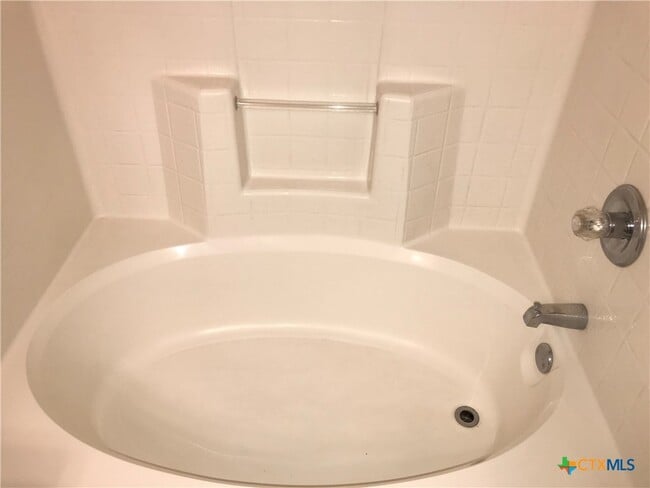 Photo - 3209 Raven Dr