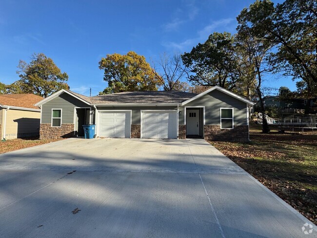 Building Photo - 313 Buchanan Rd Rental