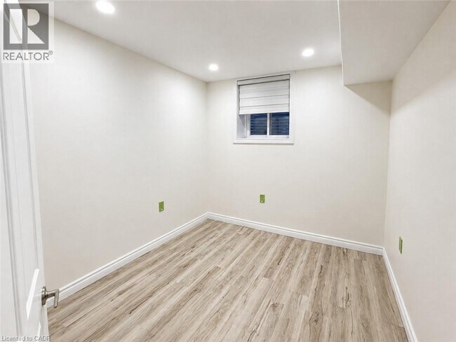 Photo - 166 Ladyslipper Dr