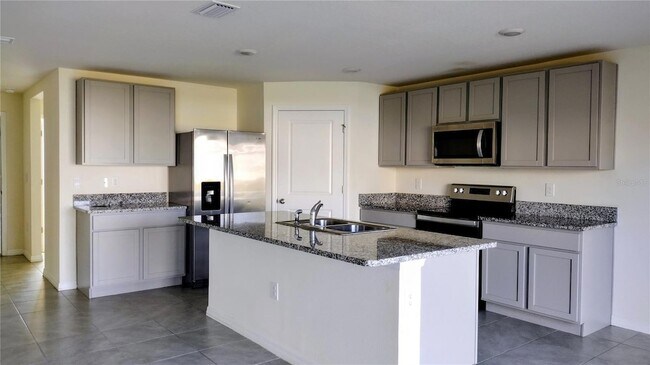 Photo - 16702 Carlton Pond St