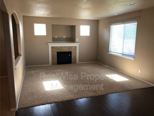 Photo - 2350 NW Hazelwood Ave