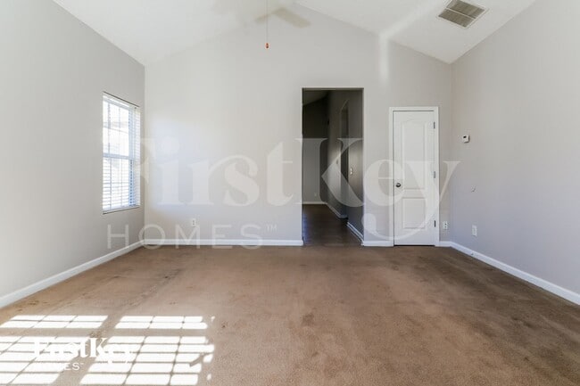 1252 Clearwater Dr