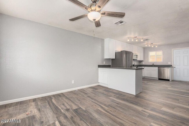 Photo - 3 N Naco Way Unit Apt 2