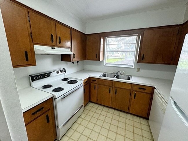 Photo - 3508 Delaware St