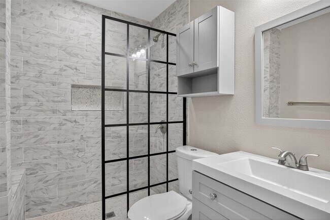 Photo - 4806 W University Blvd