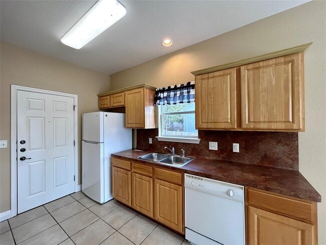 Photo - 7202 Meador Ave