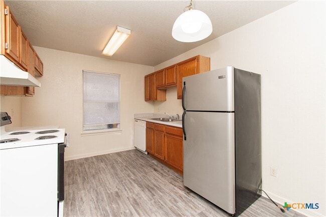 Photo - 1703 Cedarhill Dr Unit C