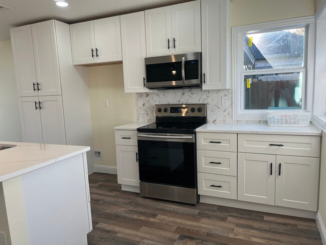 Photo - 1607 Lansford Ave