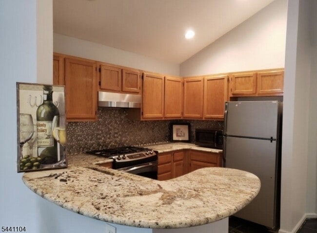 511 Chatfield Dr