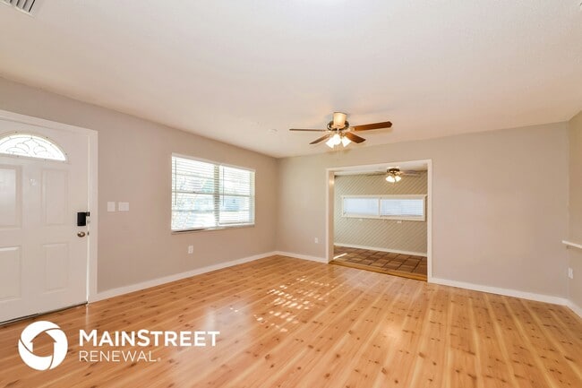 Photo - 2426 Stratford Dr