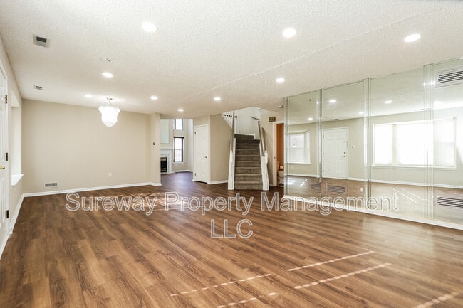 Photo - 1 Elkington Dr