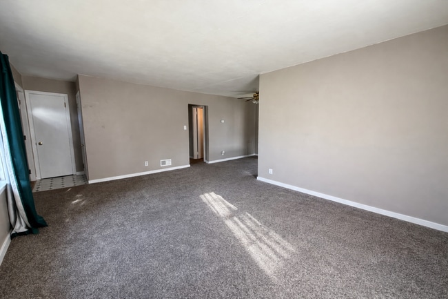 Photo - 1306 2nd Ave SW