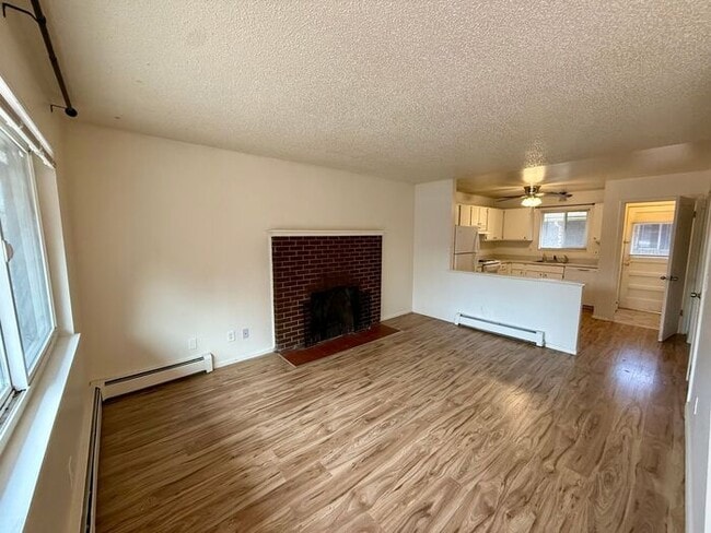 Photo - Beautiful 2 Bedroom Town Home! INCLUDED IN RENT: Water/Sewer/Gas/Trash