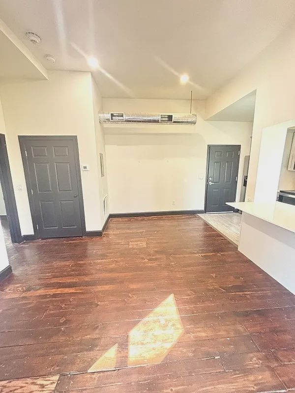 709 N Duke St Unit 3