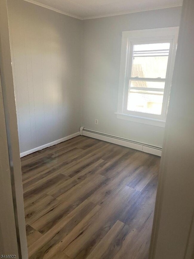 Photo - 107 Church St