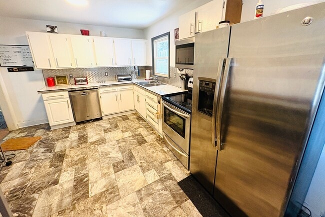 Photo - 201 N Holly Ave