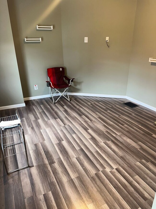 Photo - 7515 Melrose St