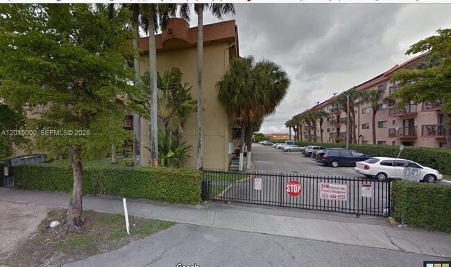 Building Photo - 5490 W 21st Ct Unit 313